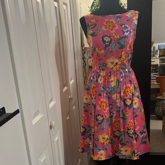 kate spade Dresses & Skirts - Kate Spade Carolyn Floral Pink Midi Dress